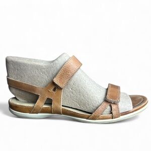 Ecco Off-road Sandals Size 9.5 Womens (40). GUC In Tan Color